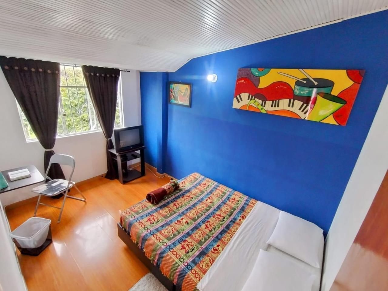 Zipa Hostel Zipaquirá エクステリア 写真